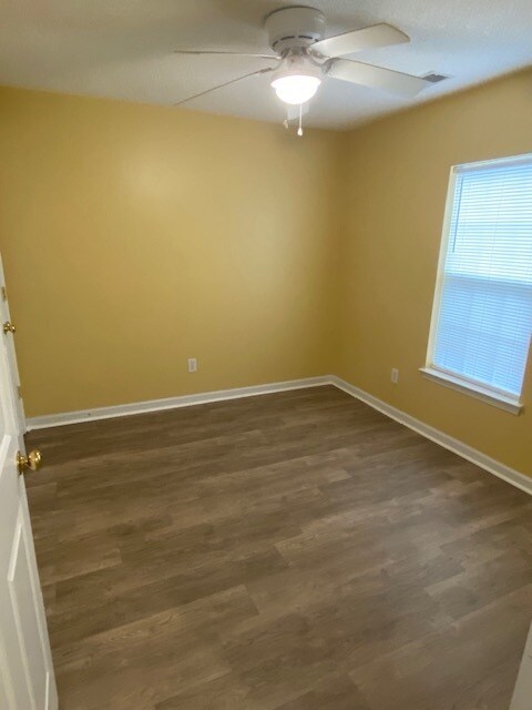 Building Photo - 225 Lawson Dr