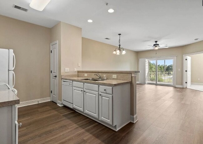 Building Photo - Dive Into Your New Oasis!