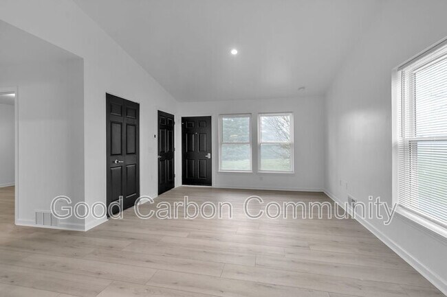 Building Photo - 7008 Erie Rd