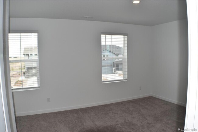Building Photo - 7864 Desert Wrangler Dr