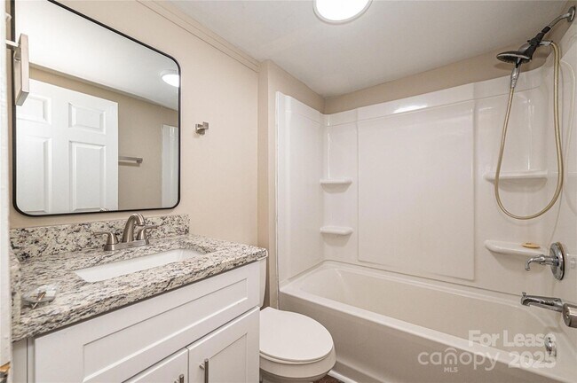 Building Photo - 103 E Louisiana Ave