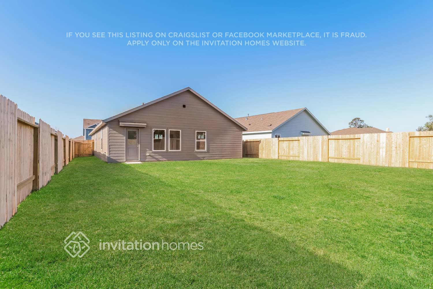 Building Photo - 16465 Blossom Grv Dr