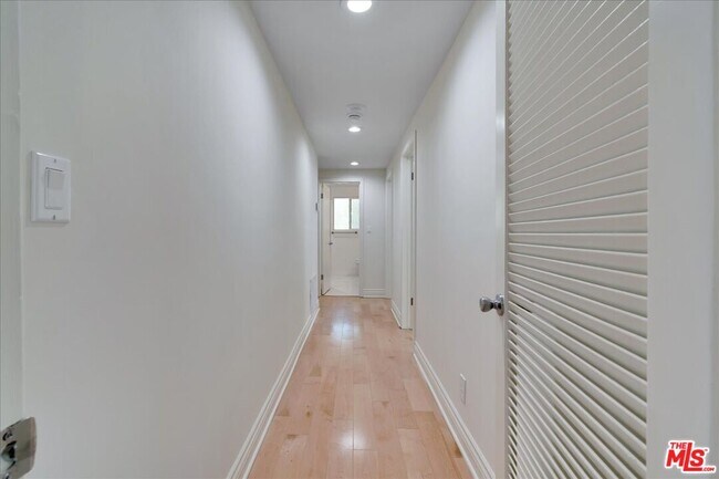 Building Photo - 4862 Adele Ct