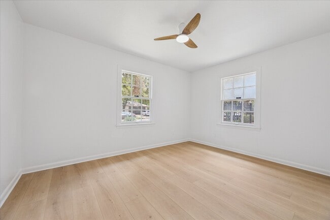 Building Photo - 3726 Las Palmas St
