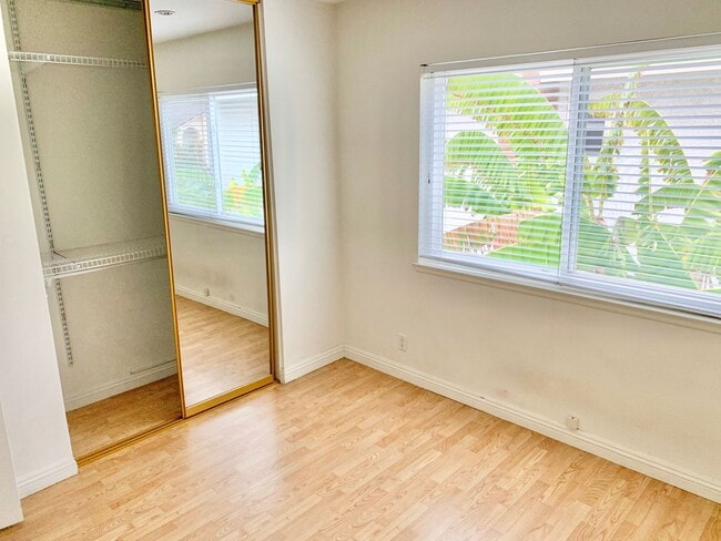 Building Photo - Five Bedroom Single Family Home in Irvine!