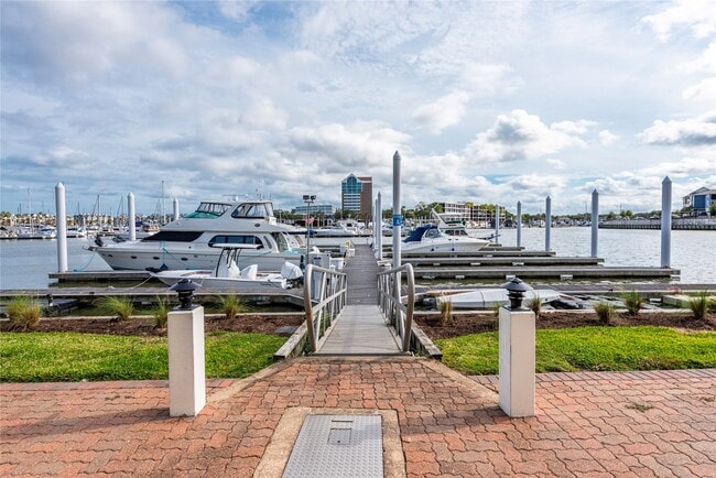 Building Photo - 2037 Enterprise Ave