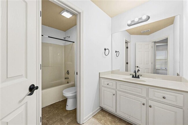 Building Photo - 578 Hardy Water Dr SE