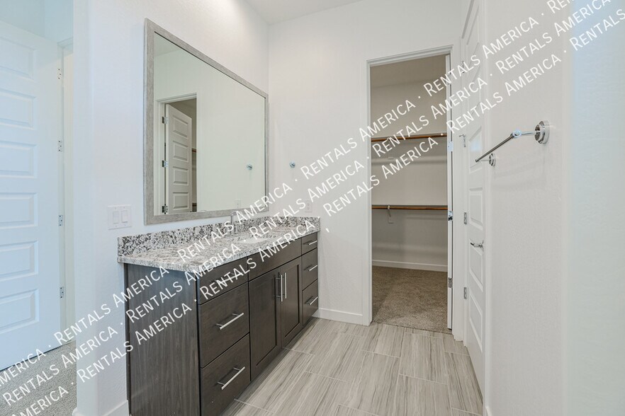 Building Photo - 24423 N 163rd Dr