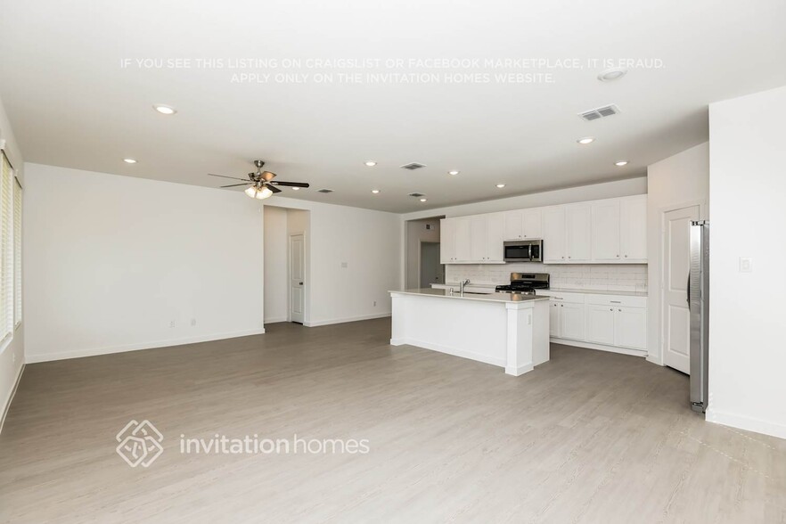 Building Photo - 312 Sedalia Trl