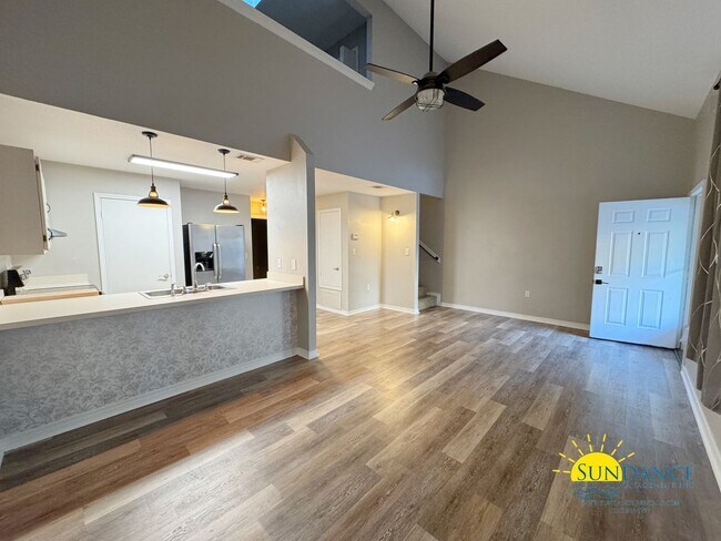 Building Photo - Gorgeous 3 Bedroom Home in Fort Walton Beach-near Hurlburt Field!