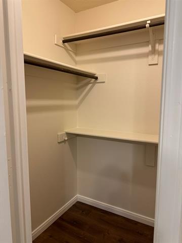 Building Photo - 7008 Fall Creek Ct