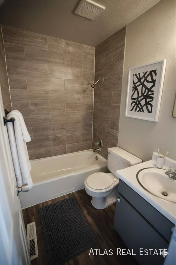 Building Photo - 4414 N Chestnut St