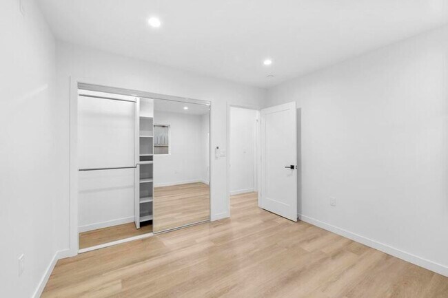 Building Photo - 739 N Formosa Ave