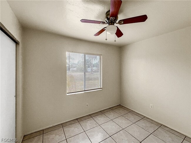 Building Photo - 2239 Iris Way