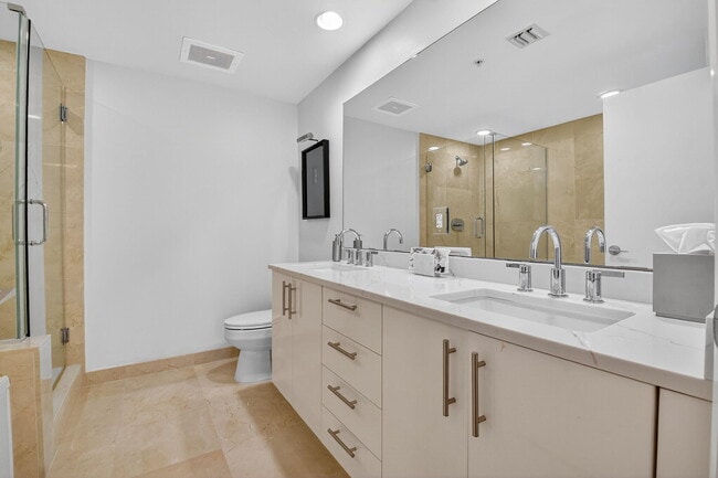 Building Photo - 550 Okeechobee Blvd