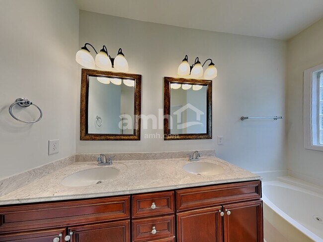 Building Photo - 3204 Neuse Crossing Dr