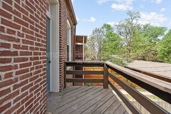 Building Photo - 4109 Hartford St