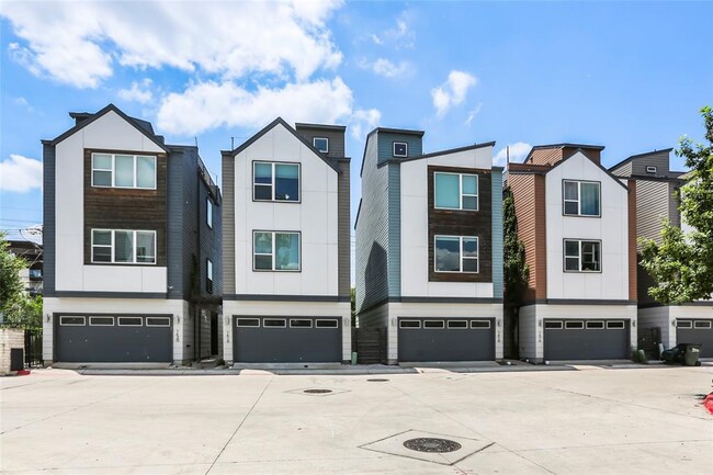 Building Photo - 1416 Waterloo Shore Ln