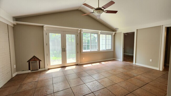Building Photo - Rare Opportunity In Belle Haven Neighborhood - Yard Work Included in Rent
