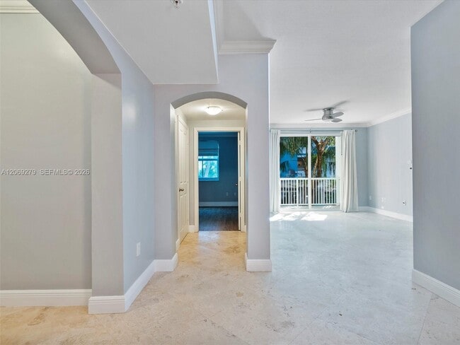 Building Photo - 9172 Collins Ave