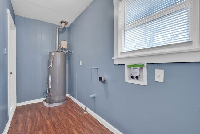 Building Photo - Cozy 3 Bed 2 Bath- Newly Renovated Home in Downtown San Antonio!