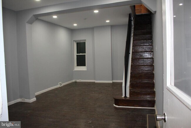 Building Photo - 5654 Appletree St
