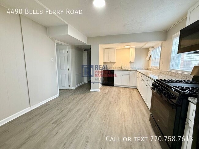 Building Photo - 4490 Bells Ferry Rd