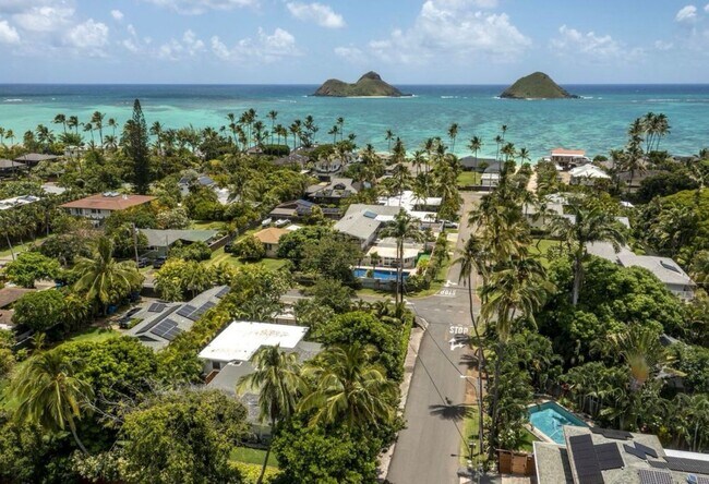 Building Photo - Fully Furnished Lanikai Beach Oasis — 3BR/...