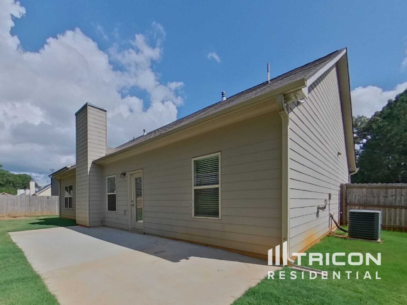 Building Photo - 49 Amherst Dr