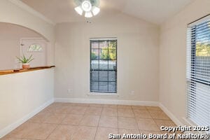 Building Photo - 445 Scenic Hills Dr