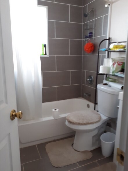 Building Photo - 3818 W Cold Spring Ln