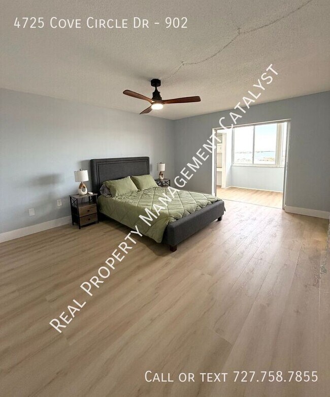 Building Photo - 4725 Cove Cir