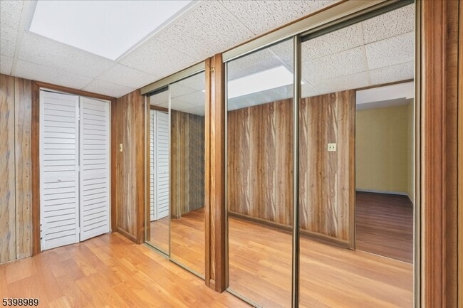 Building Photo - 65 Aspen Dr