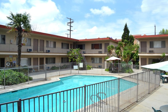 Building Photo - Lankershim Plaza Apartments
