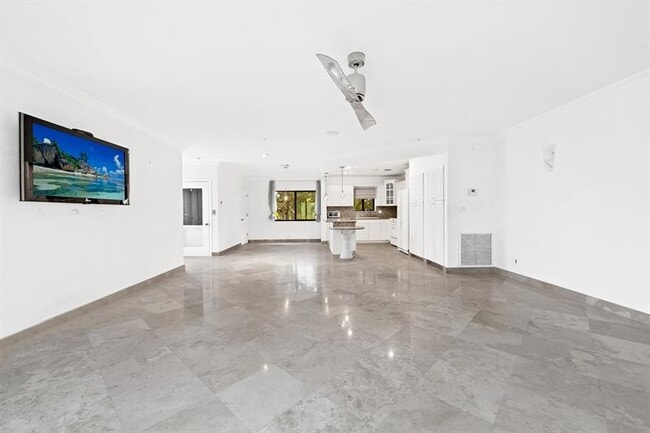 Building Photo - 1260 N Riverside Dr