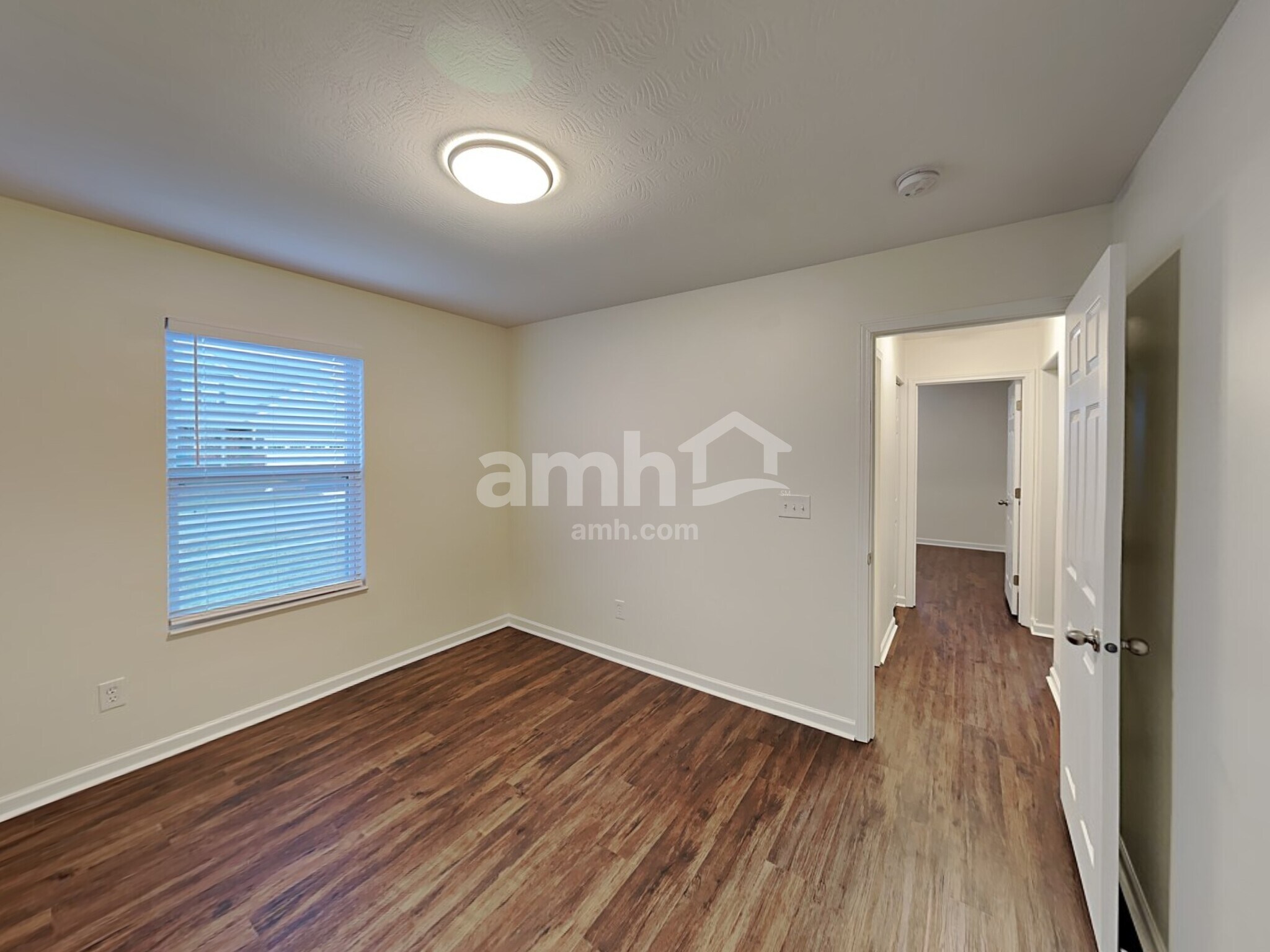 Building Photo - 131 Boutot St