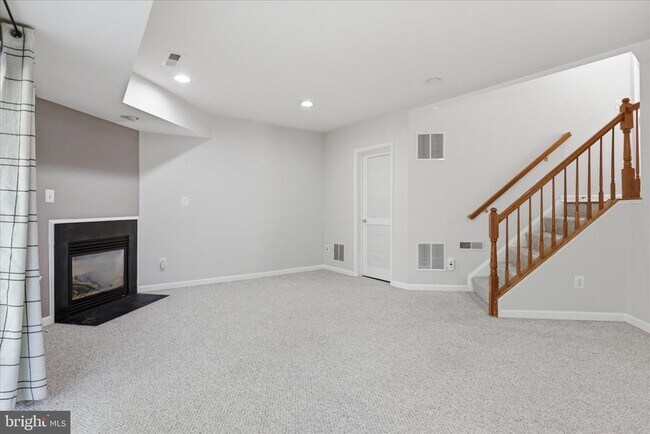 Building Photo - 21824 Ladyslipper Sq