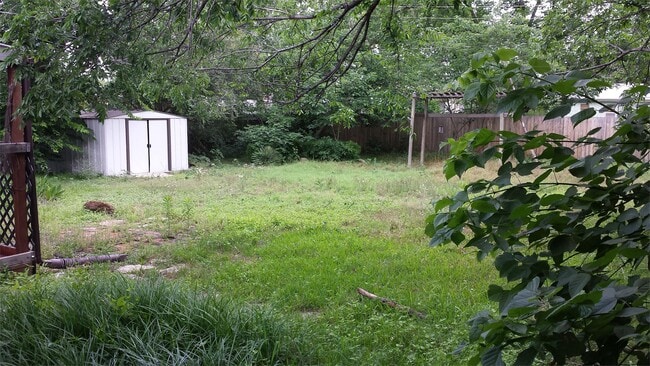 Building Photo - 508 Souder Dr