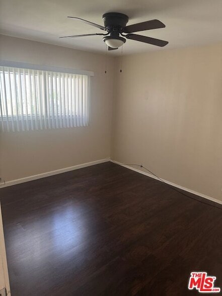 Building Photo - 10432 Crenshaw Blvd