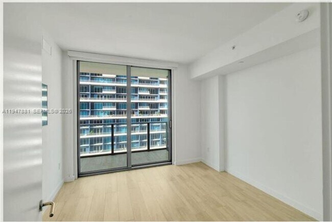 Building Photo - 1300 S Miami Ave