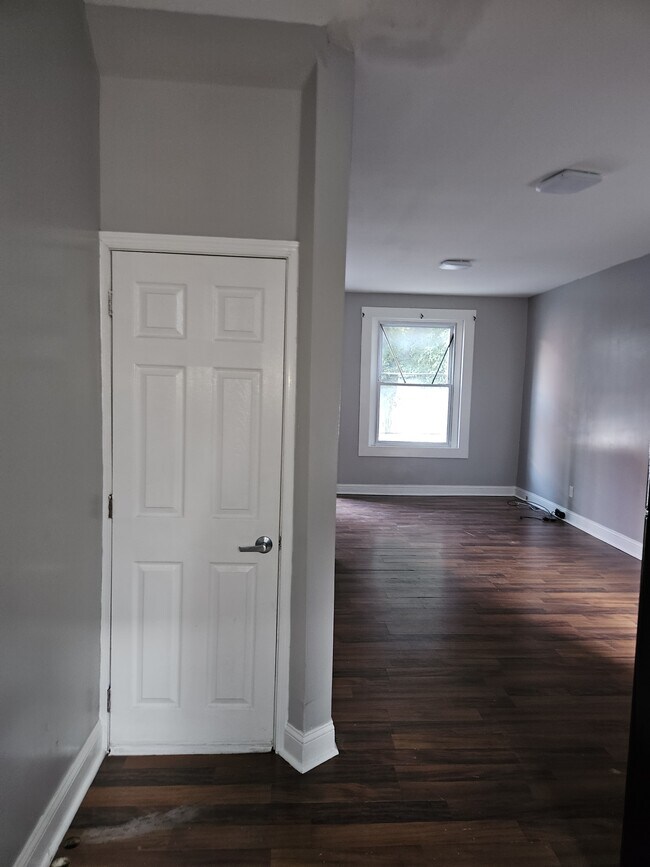 Building Photo - 3416 Ormes St