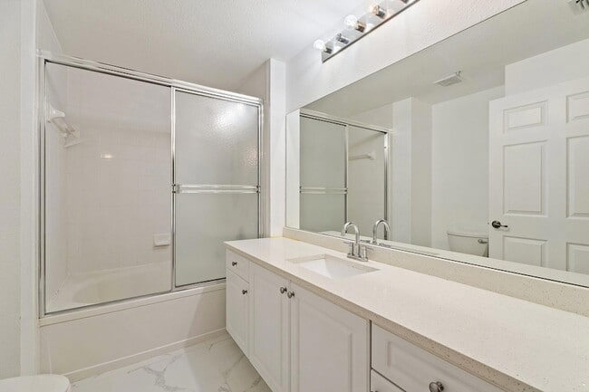 Building Photo - 2917 Tuscany Ct