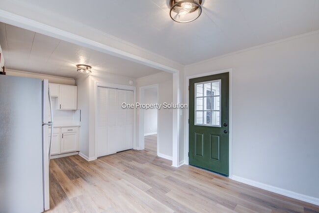 Building Photo - 2886 Greene St