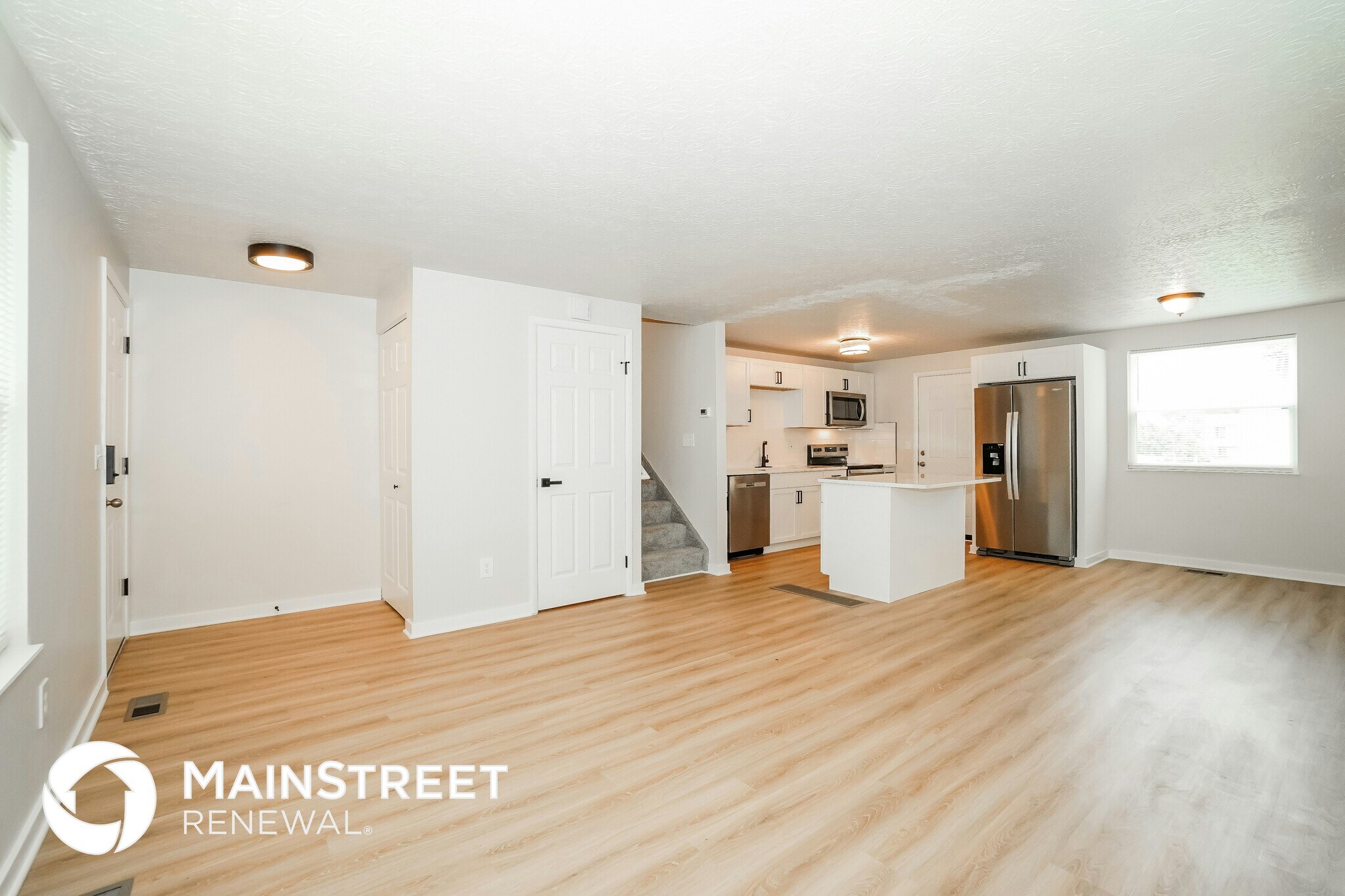 Building Photo - 3054 Deepwood Dr