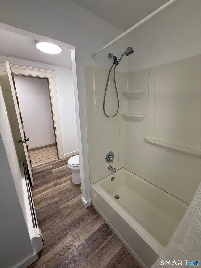 Building Photo - 859 Edgewood Ave