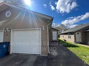 Building Photo - 1641 N Patterson Ave