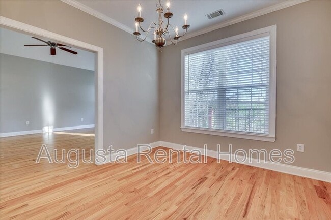 Building Photo - 719 Bonnie Oaks Ln