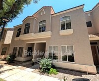 Building Photo - 500 N Roosevelt Ave