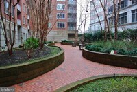 Building Photo - 820 N Pollard St