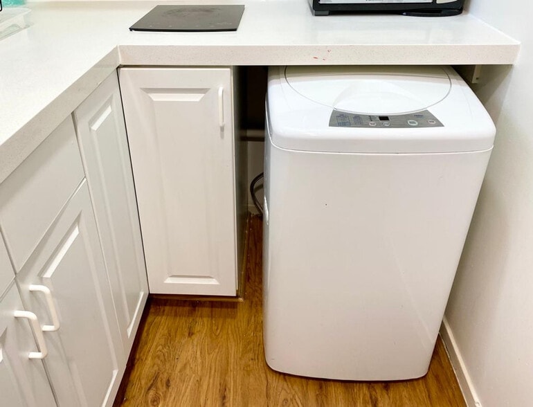 Building Photo - 11874 Sunrise Valley Dr